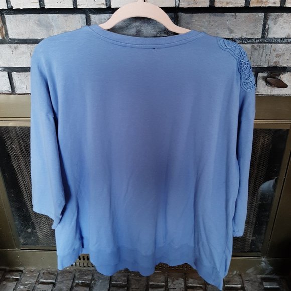 Sky Blue Top - Picture 2 of 5